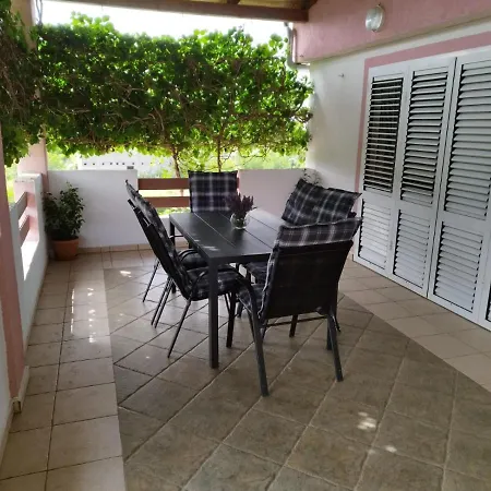 Ema Apartment Posedarje