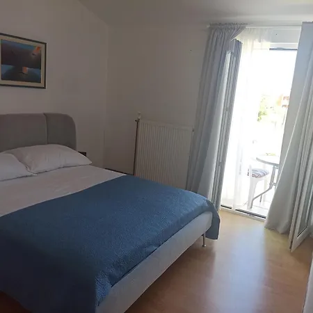 Ema * Posedarje