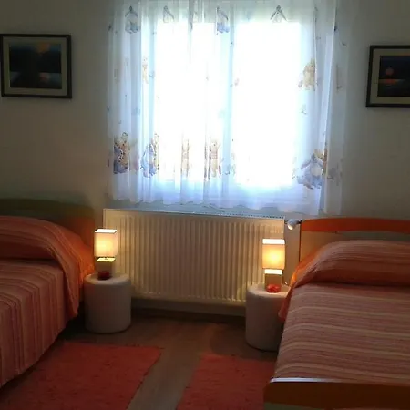 Apartamento Ema Posedarje