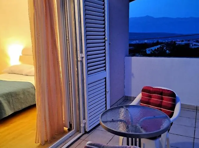 Апартаменты Ema *